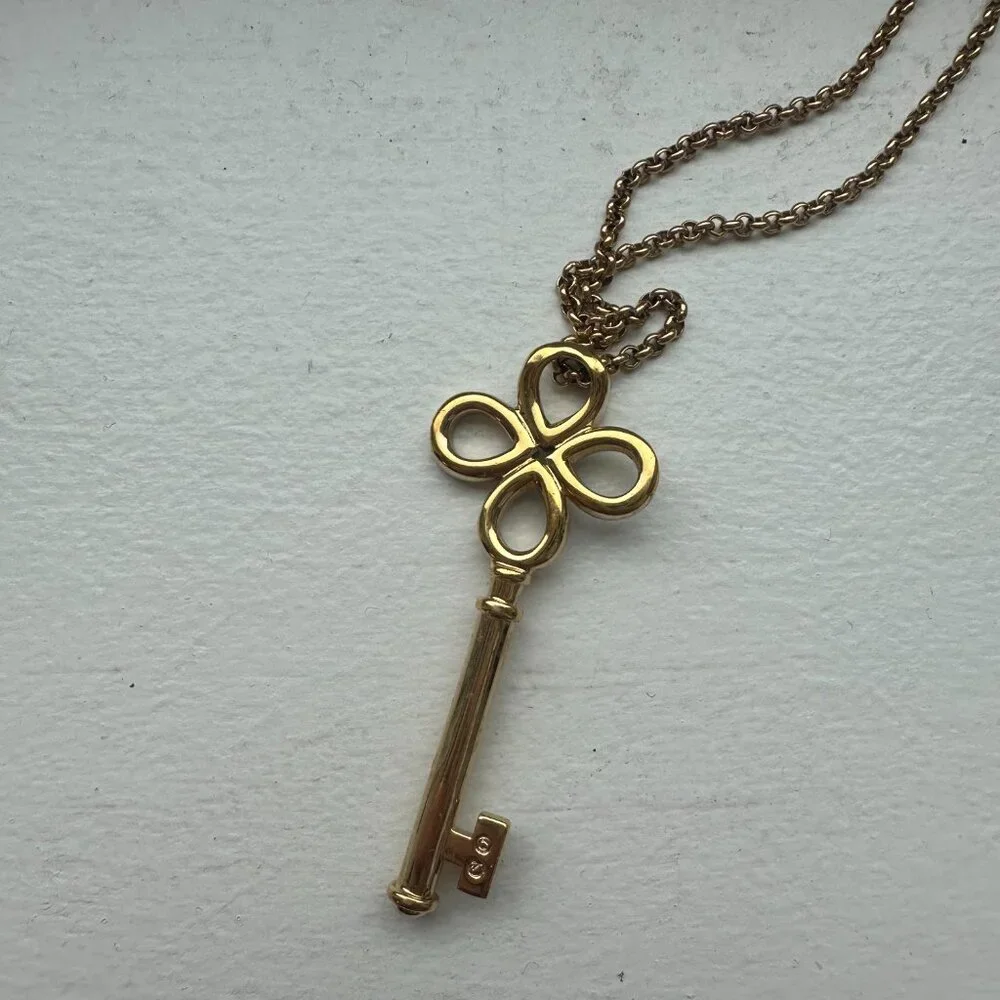 Vintage Swarovski Crystal Key Necklance - Picture 3 of 4